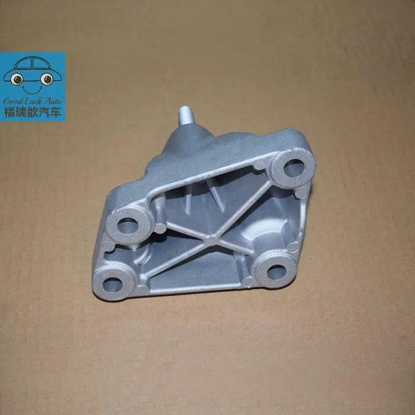 Left suspension bracket