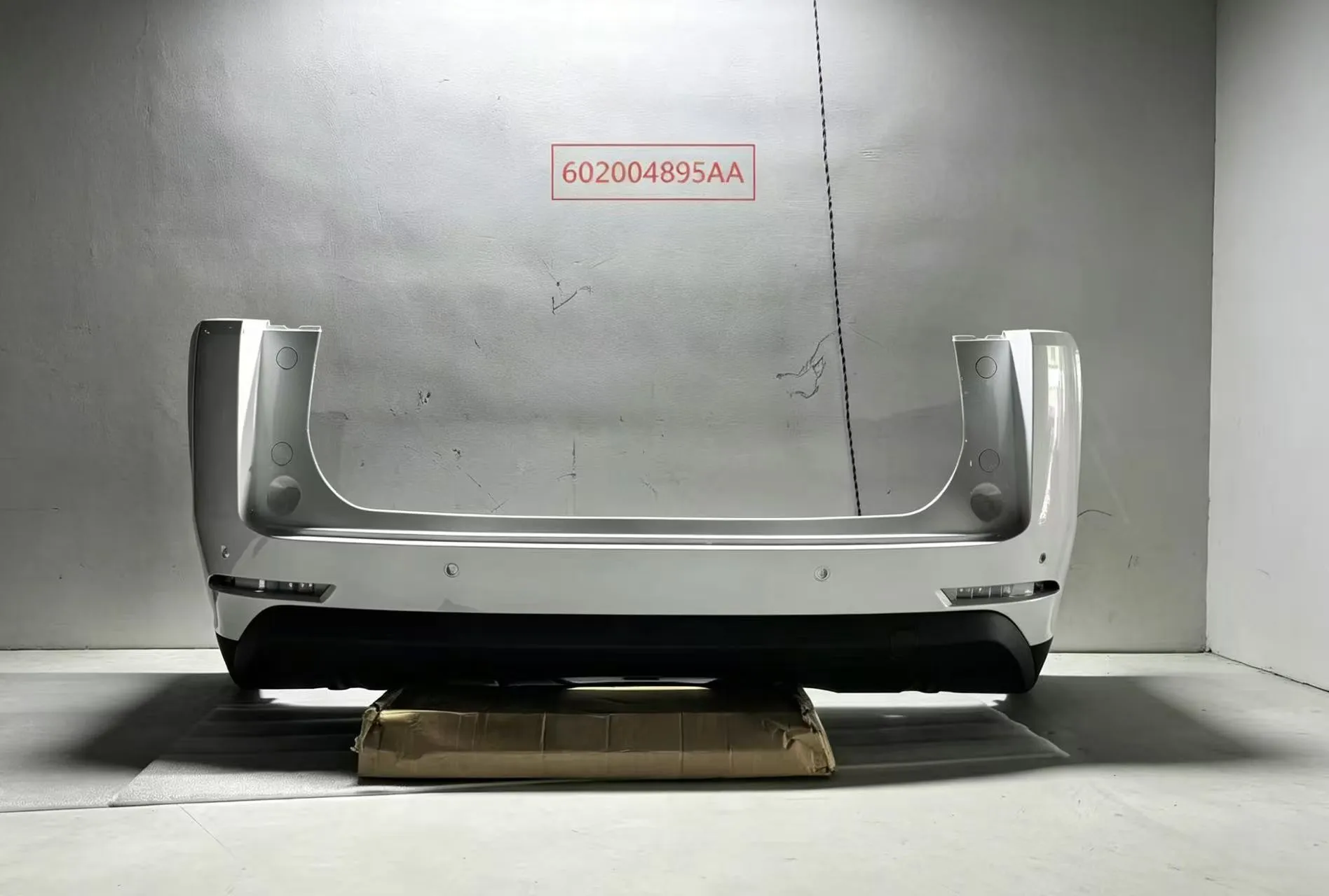 Rear Bumper Assembly 4 Holes International Edition